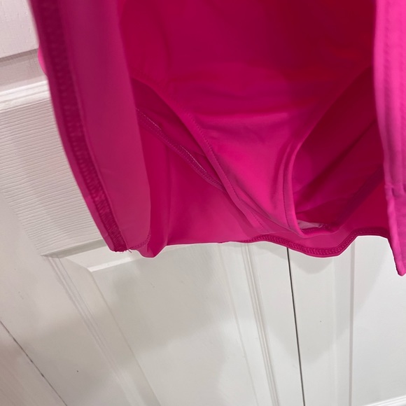 Venus swim top and skirted bottoms. - Picture 6 of 7